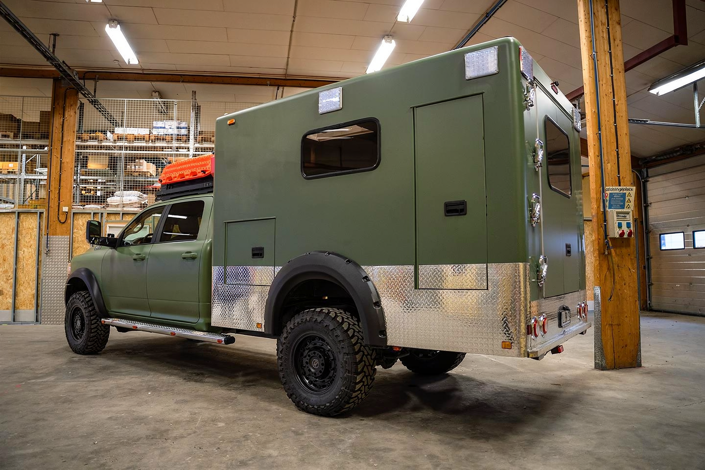 rambulance_green_back.png