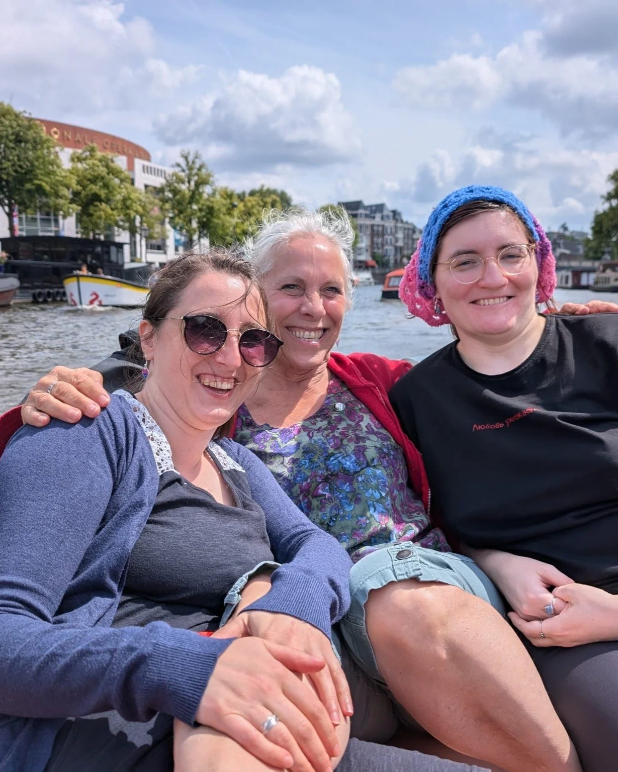 Soaking up every beautiful moment on Amsterdam's canals! Huge thanks to our incredible hosts for taking us on a peaceful 3-hour journey in their electric boat. 

#amsterdam #amsterdamcanals #canaltour