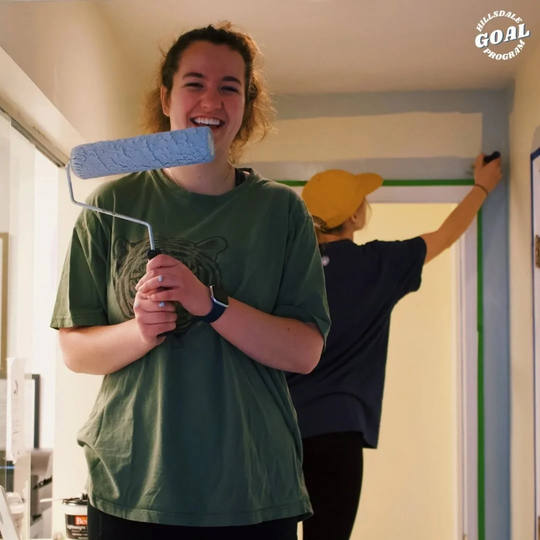 ⏰Countdown to Day of Service!⏰

4 days until Day of Service 2024!🌱Here are 4 pictures from Day of Service 2022 when volunteers helped paint Helping Hands Pregnancy Resource Center. Sign up for Day of Service in the union all this week or in the GOAL