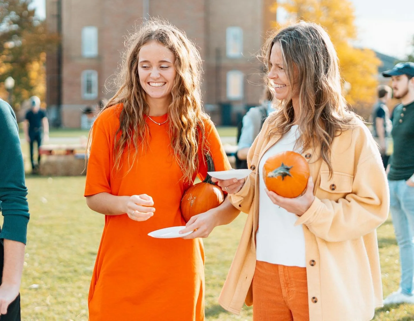 Fall Fest is THIS Friday from 3-6pm! 

Bring your family and join us on the front quad to paint pumpkins and enjoy Carmel apples 🎃🍎