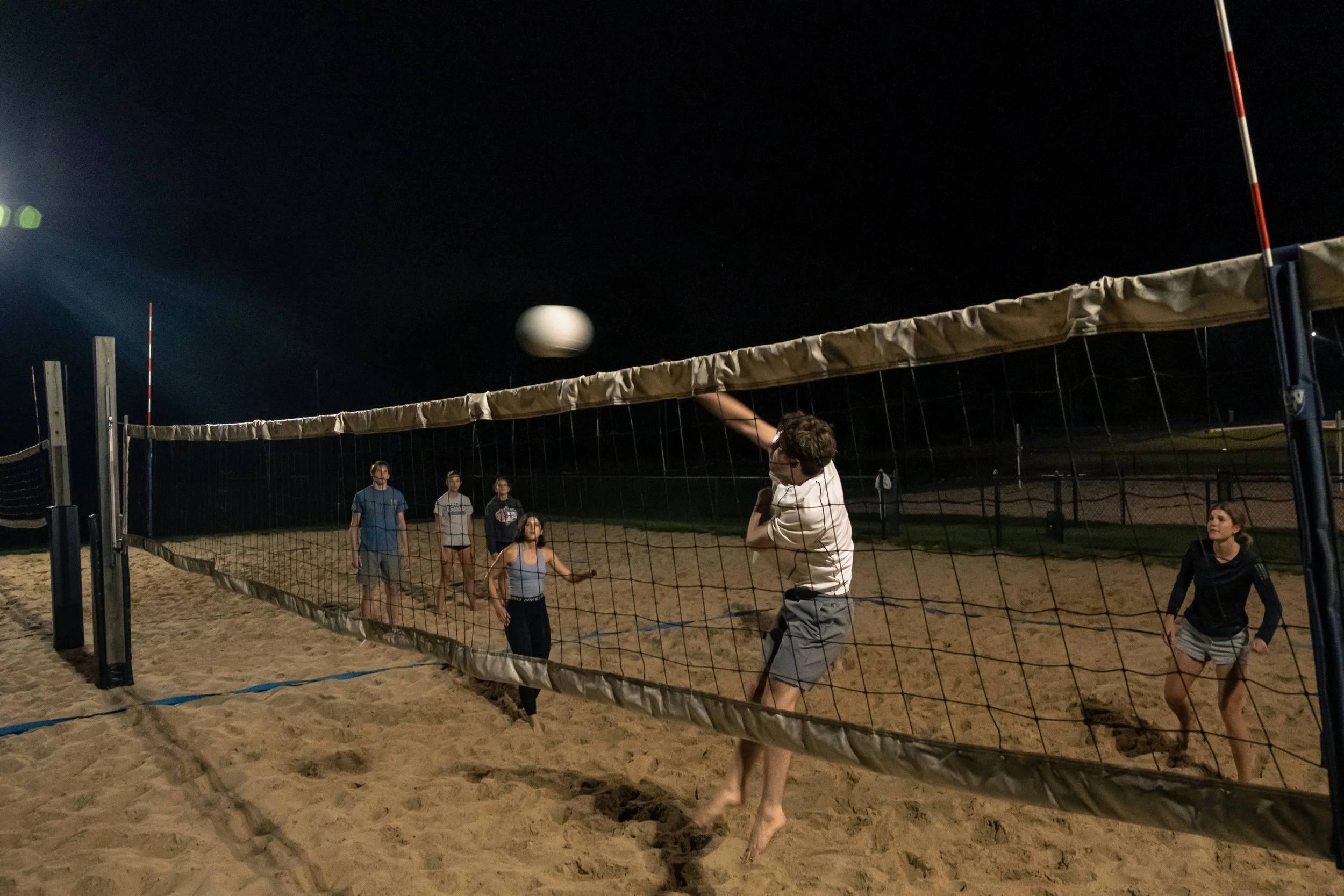 IM Volleyball Begins