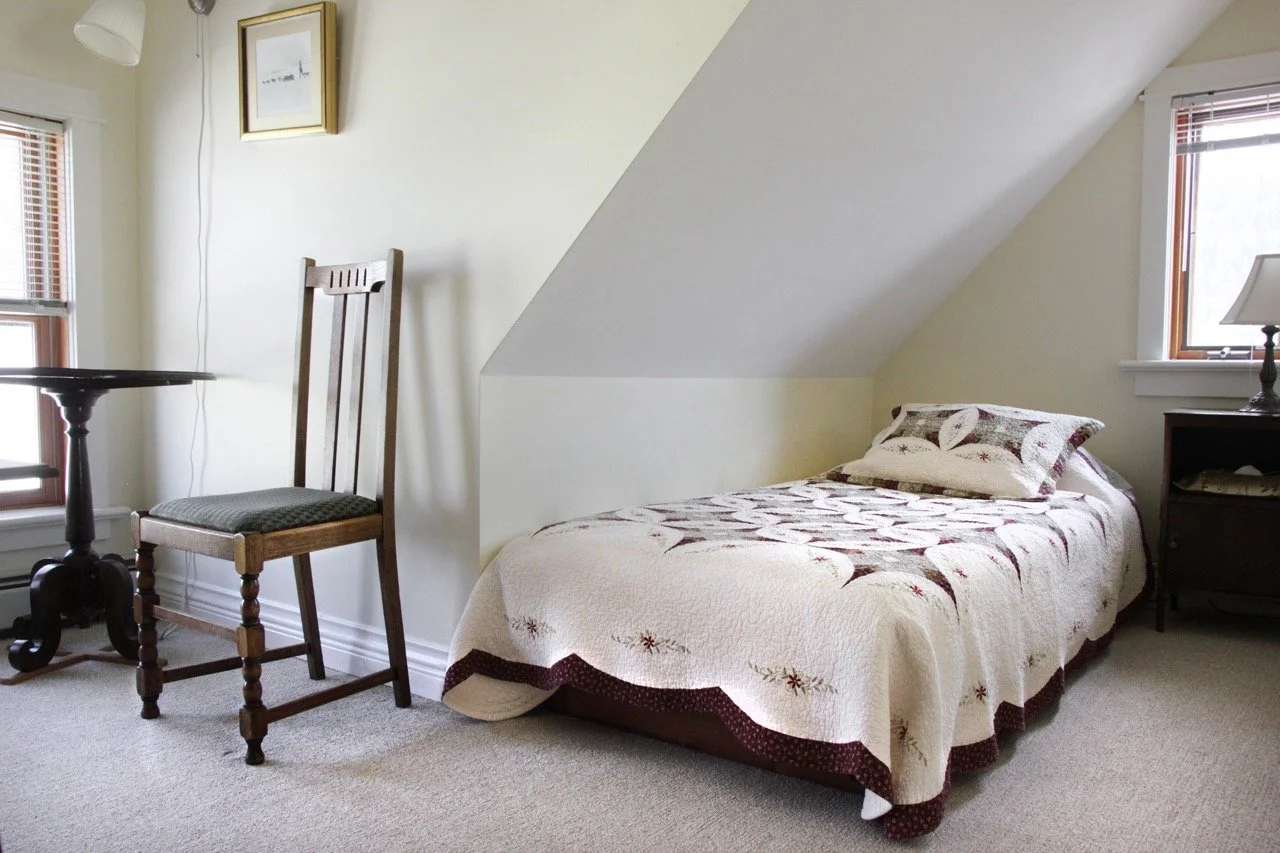 bombay peggy's lookout hotel room