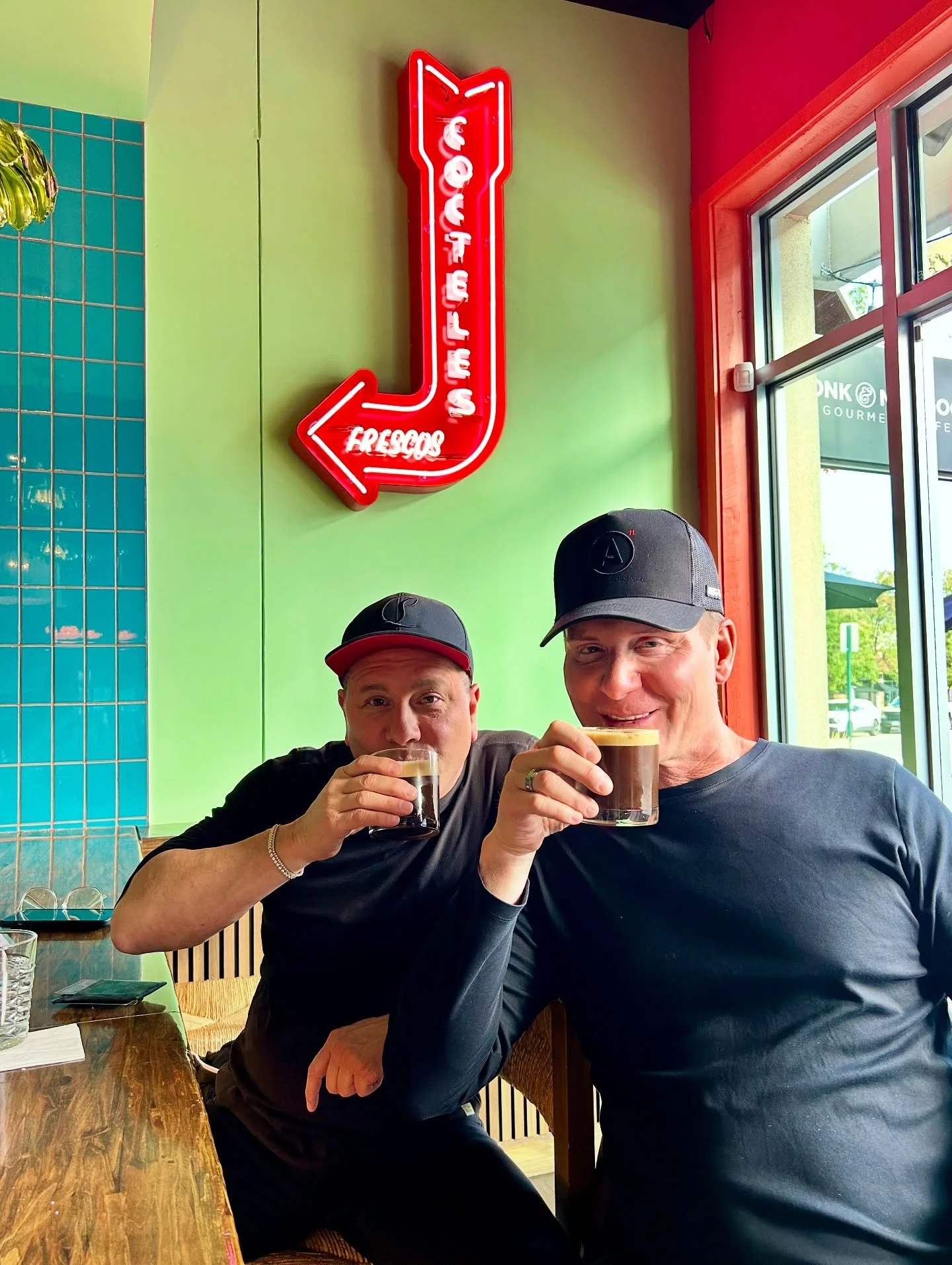 Last week in review featuring Mr. Luna with a Mr. Luna, a cachapa close up, one of many reviews that made our day, WIGS, fresh cocktails, and a special surprise from our amazing kitchen team&hellip; 🇻🇪🥹🫶🏻☀️
&bull;
&bull;
&bull;
&bull;
&bull;
#de