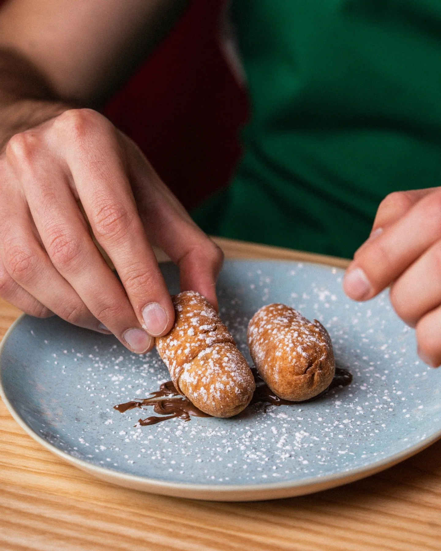 A Sunday sweet tooth can cure the Sunday scaries! 🤤🍫

Ever tried our Nutella Teque&ntilde;os? Think molten Nutella wrapped in pastry dough and deep fried. Truly as delicious as it sounds!
&bull;
&bull;
&bull;
&bull;
&bull;
#nutella #dessert #denver