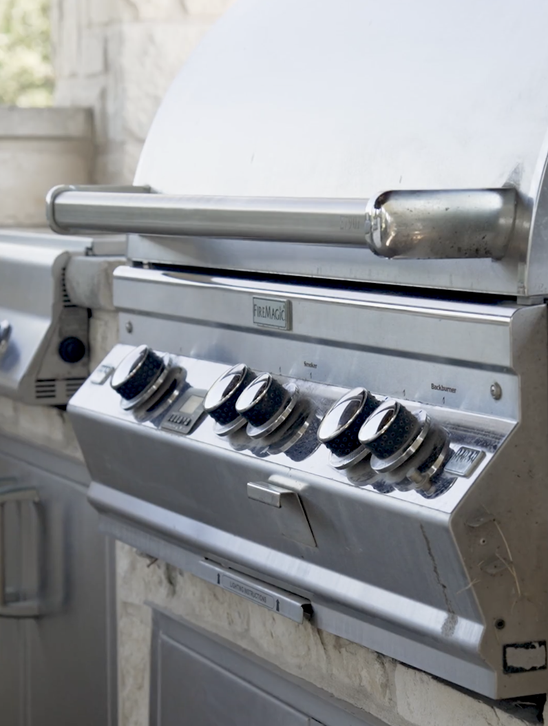 Built-in Fire Magic gas grill installed by Cozy Fireplace + Patio in San Antonio, TX