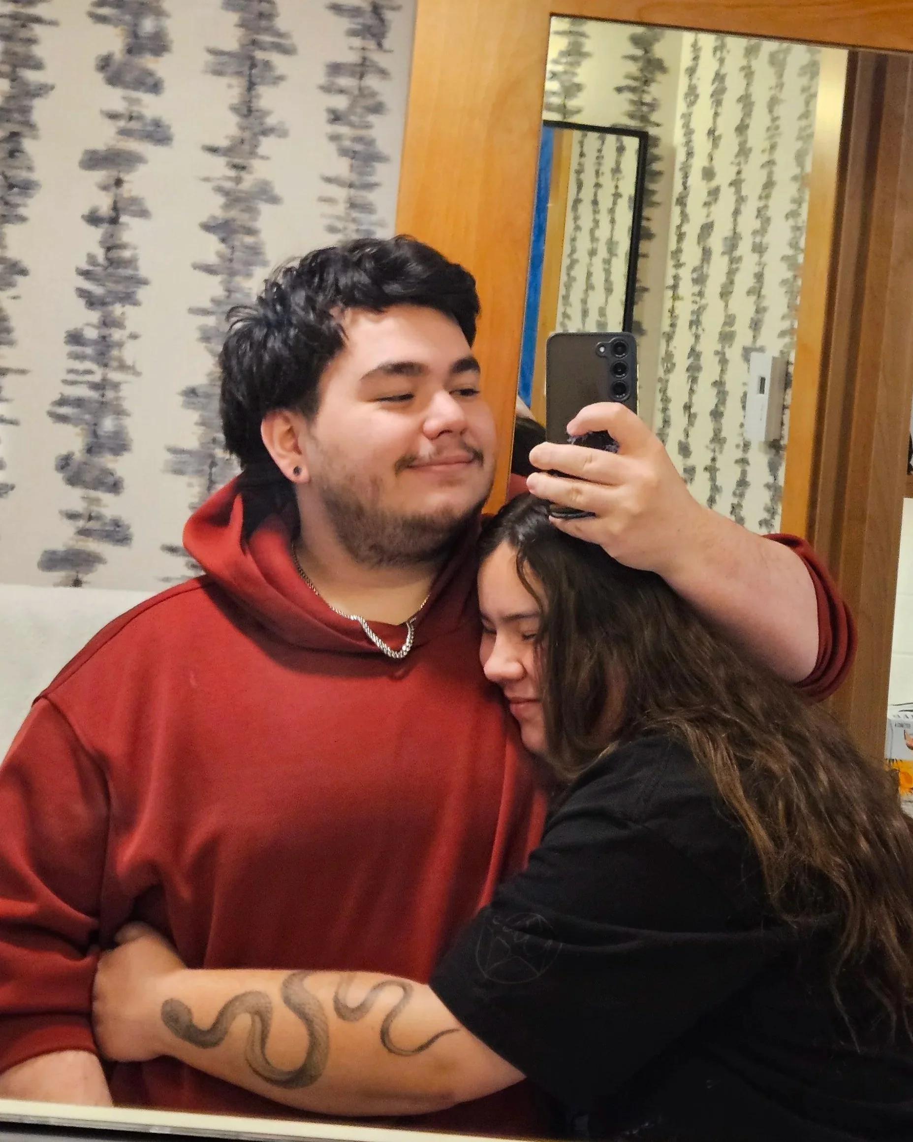 Dunixi Larrauri and his girlfirend