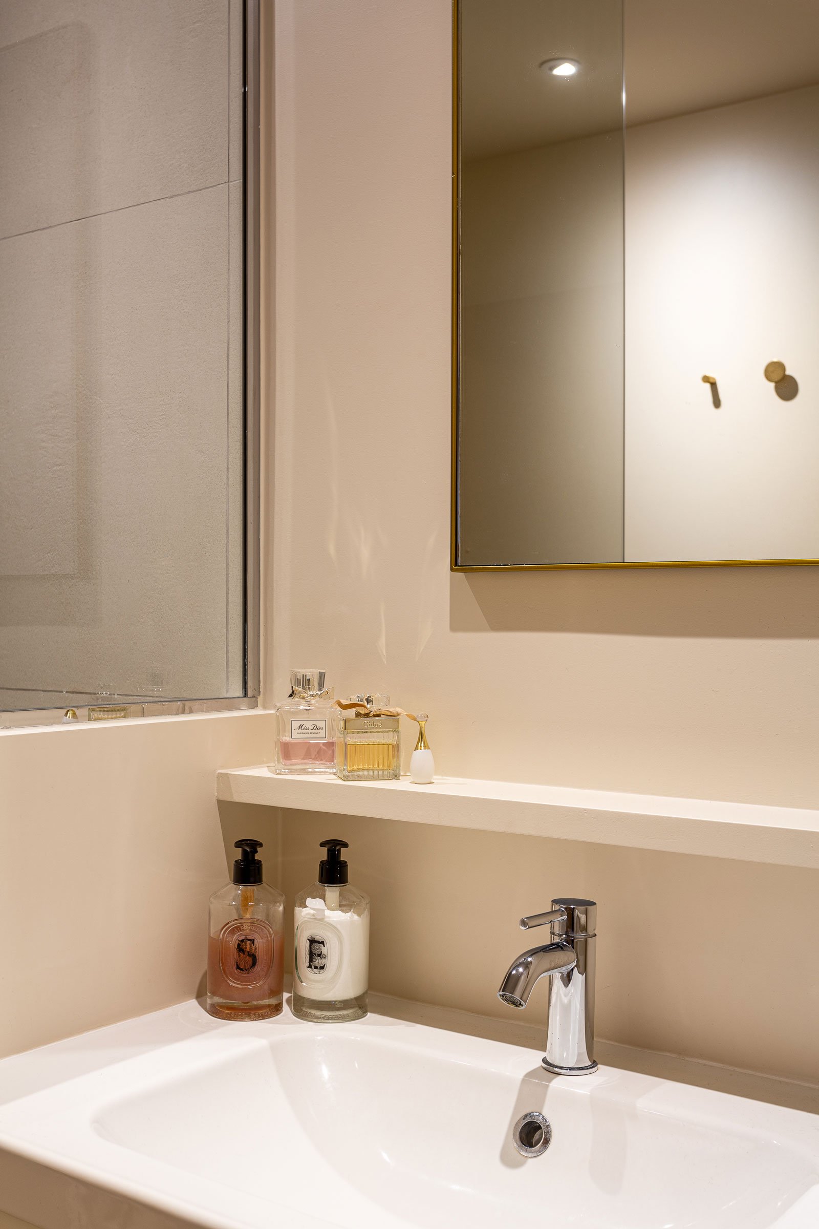 Salle de bain rénovée dans un appartement à Toulon par une architecte d'intérieur