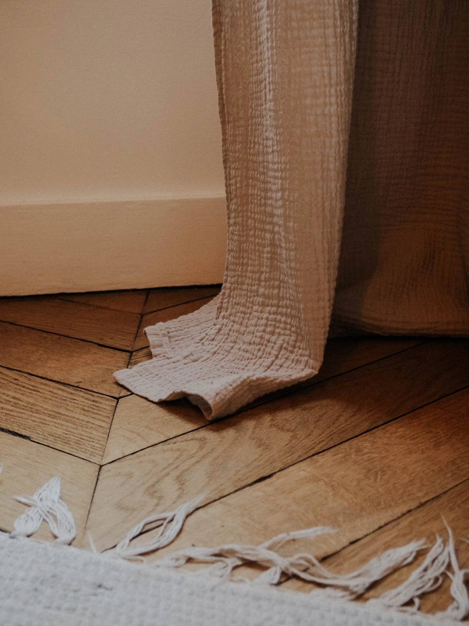 Chambre décorée dans un appartement dans le Var par un architecte d'intérieur