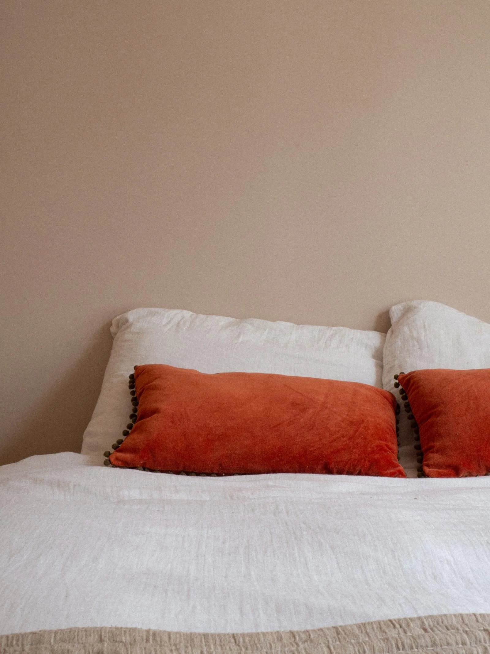 Chambre décorée par un architecte d'intérieur dans le Var