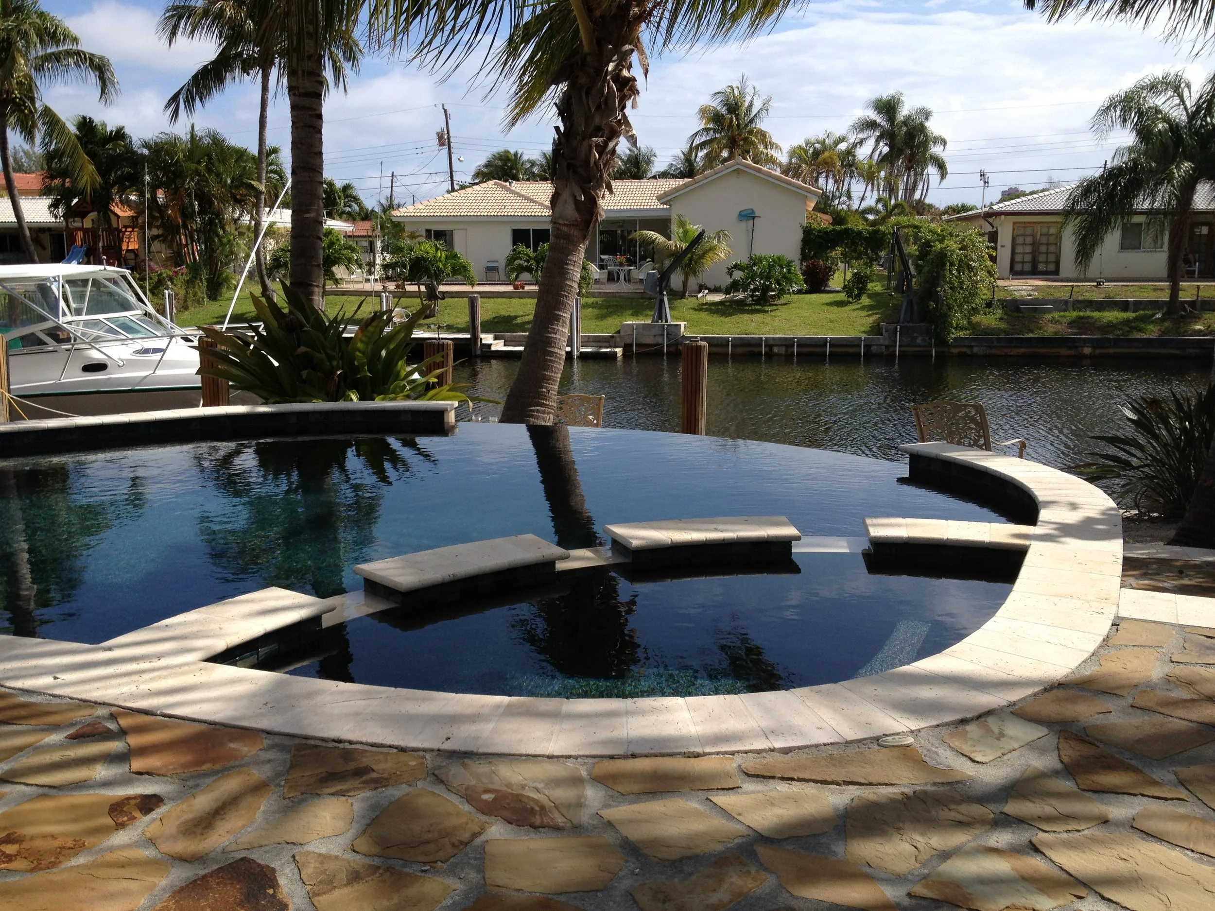 Design Pool & Spa, Custom Pool Builders, Swimming Pool Designs Florida, New Pool Construction, Luxury Pool Builder 6.jpg
