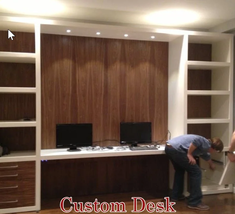 Desk.jpg