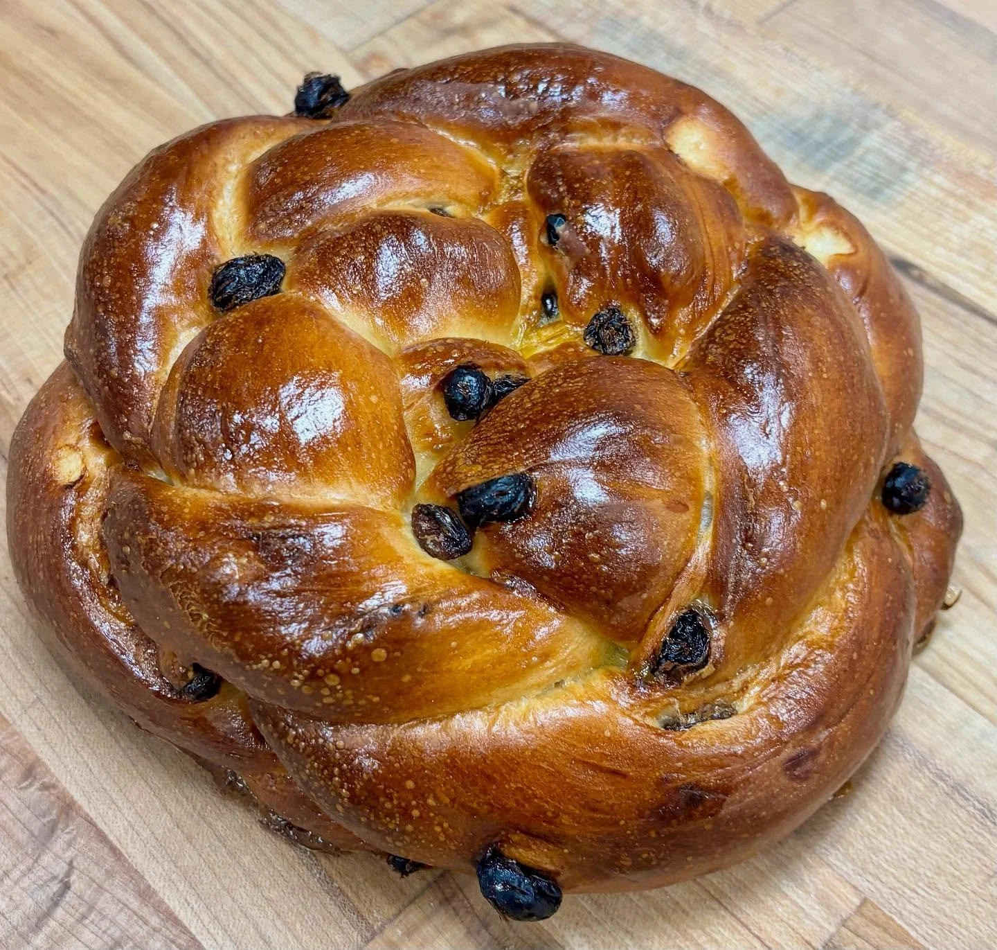 🍯✨Don&rsquo;t forget to place your Rosh Hashanah challah pickup order! 

We&rsquo;re baking up round challahs and other yummy holiday favorites to help bring in a sweet new year! 

Pickup on Monday, September 22

Place your order through the link in