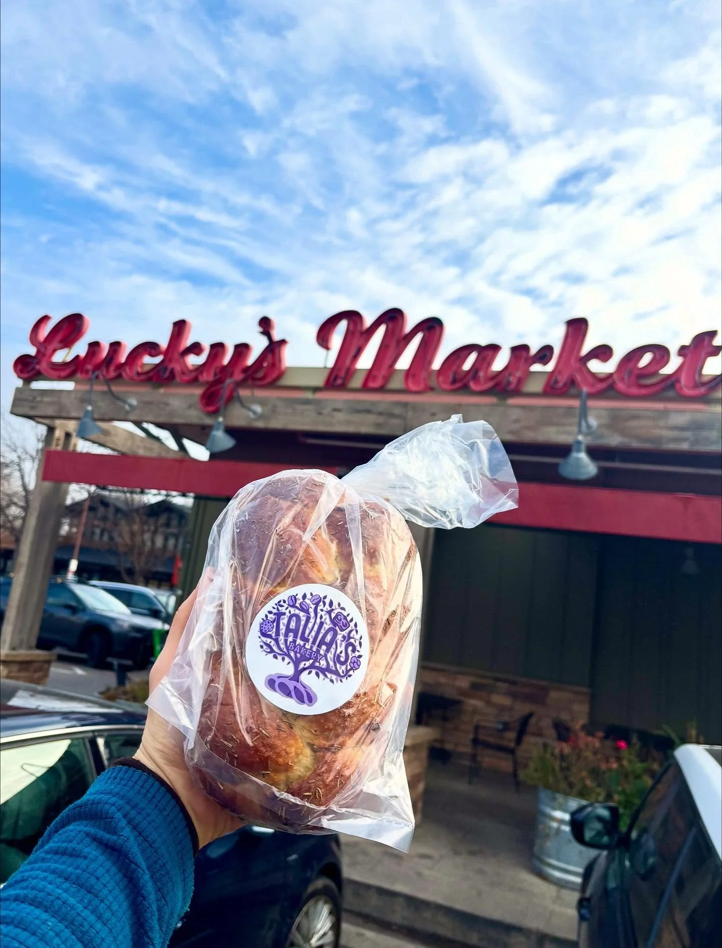 Big news: we&rsquo;re expanding to Boulder! Starting today you can find our challahs, babkas, and seasonal bakes at @luckysmarket 🏔️☀️🌲

We&rsquo;ll be stocking the shelves every Friday morning (and pre-Thanksgiving next week) because Boulder deser