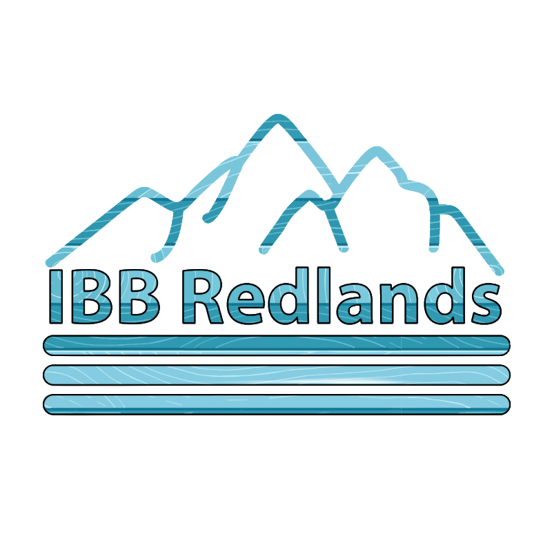 Gráfico con montañas de color azul y texto que dice 'IBB Redlands' en la parte inferior.