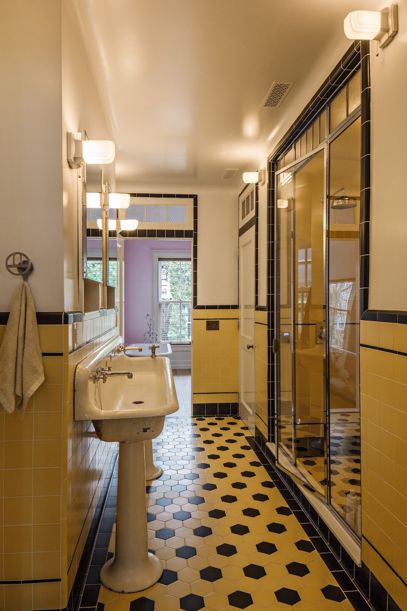 5f4e70ac8f32f4feae280b82_Townhouse_004.jpg