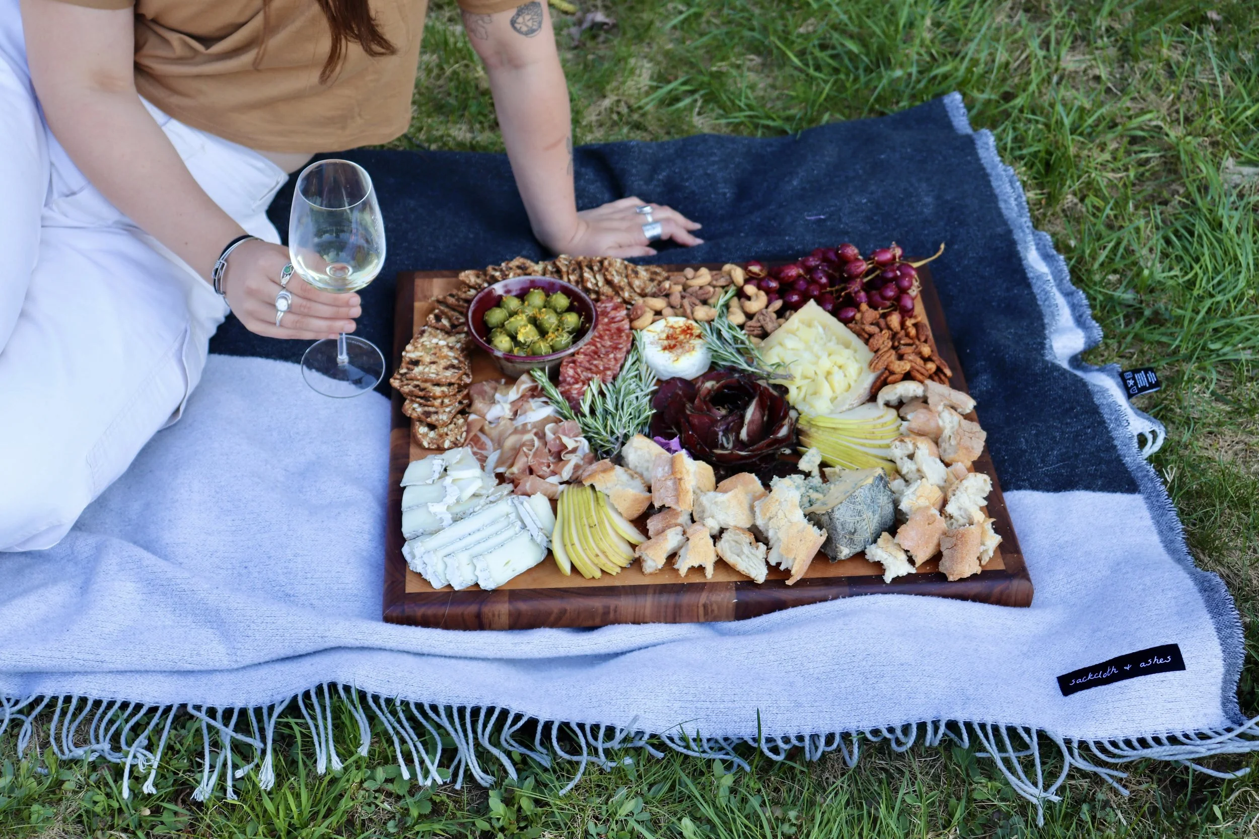 Charcuterie board for Marketing Opportunity 
Custom charcuterie board in Vermont
Best birthday party appetizers 
High qualify Vermont made custom charcuterie boards
Custom charcuterie board for party in Vermont
Custom made charcuterie board with qual