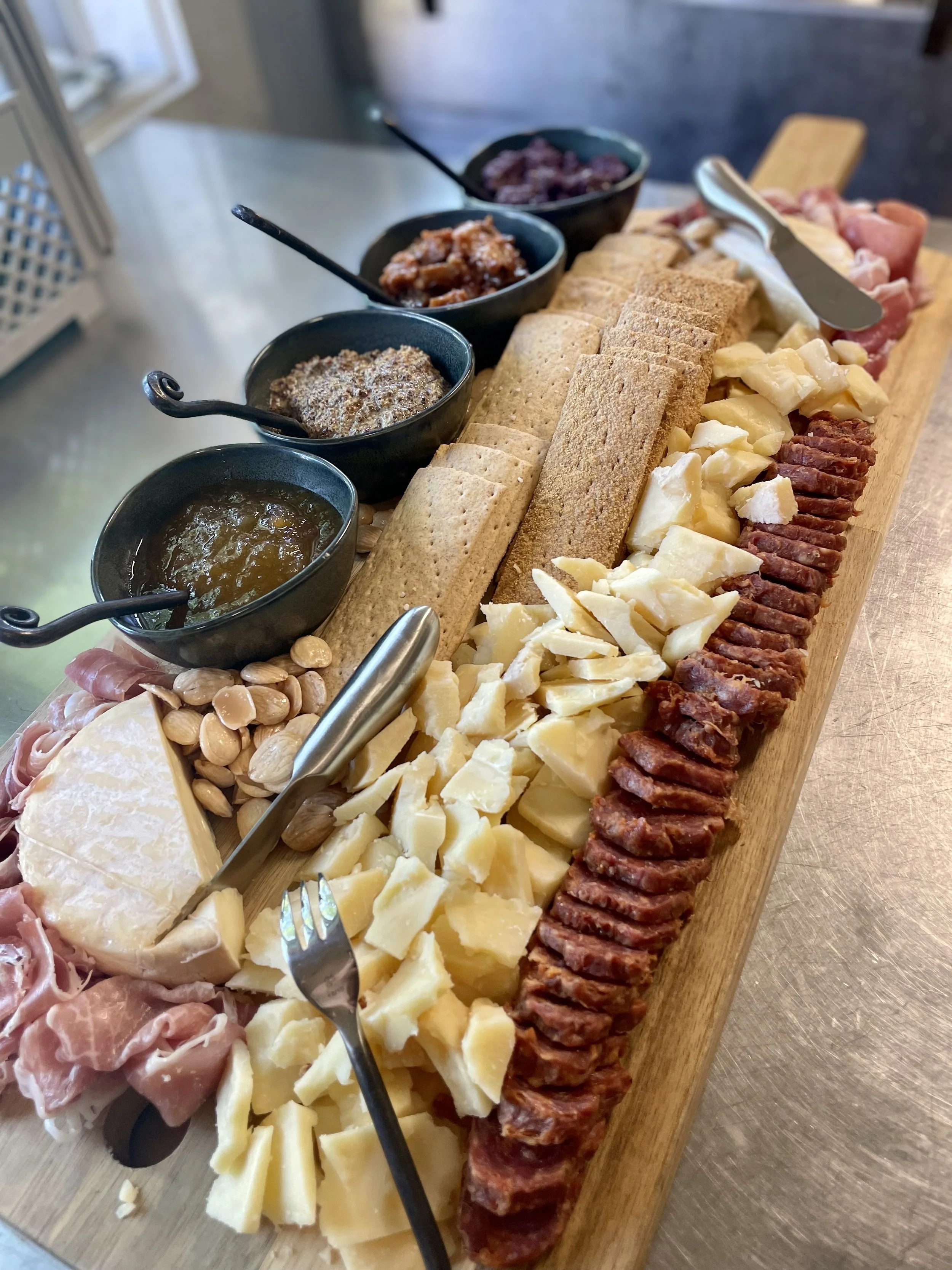 Charcuterie board for Gallery Opening Party
Charcuterie board for community event
Custom charcuterie board in Vermont
Best birthday party appetizers 
High qualify Vermont made custom charcuterie boards
Custom charcuterie board for party in Vermont
Cu