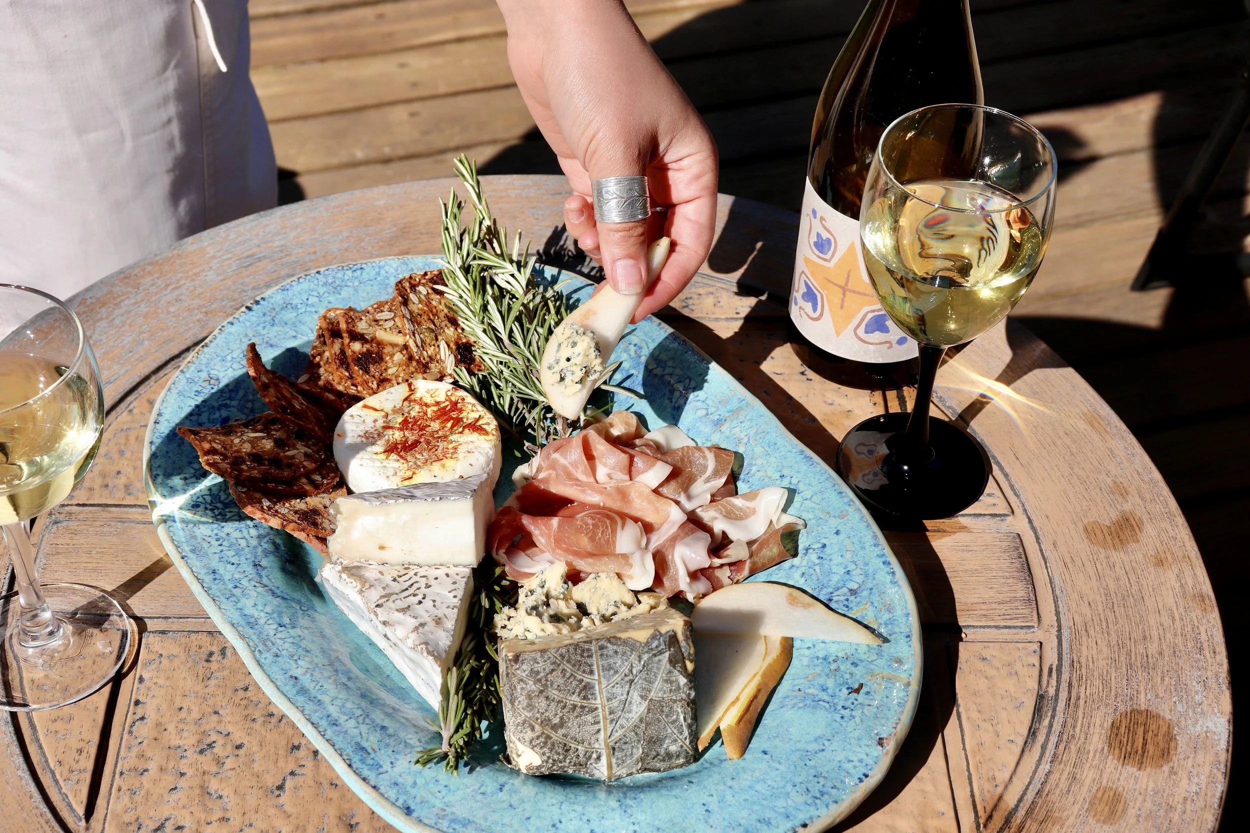 Charcuterie board for Wine Pairing
Custom charcuterie board in Vermont
Best birthday party appetizers 
High qualify Vermont made custom charcuterie boards
Custom charcuterie board for party in Vermont
Custom made charcuterie board with quality meat a