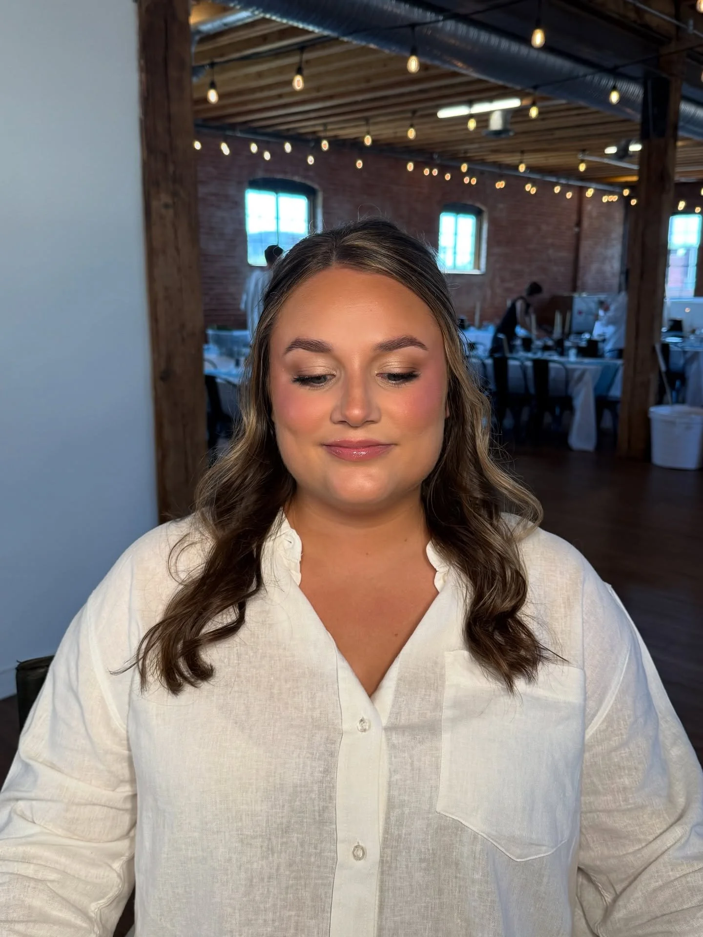Glowy polished skin subtle eye shadow to bring out her amazing blue eyes! 

For @paradisebeautykc 

#kansascitymakeupartist #makeupartist #kansascityweddings #kansascityevents #kansascitysmallbusiness #kcmua