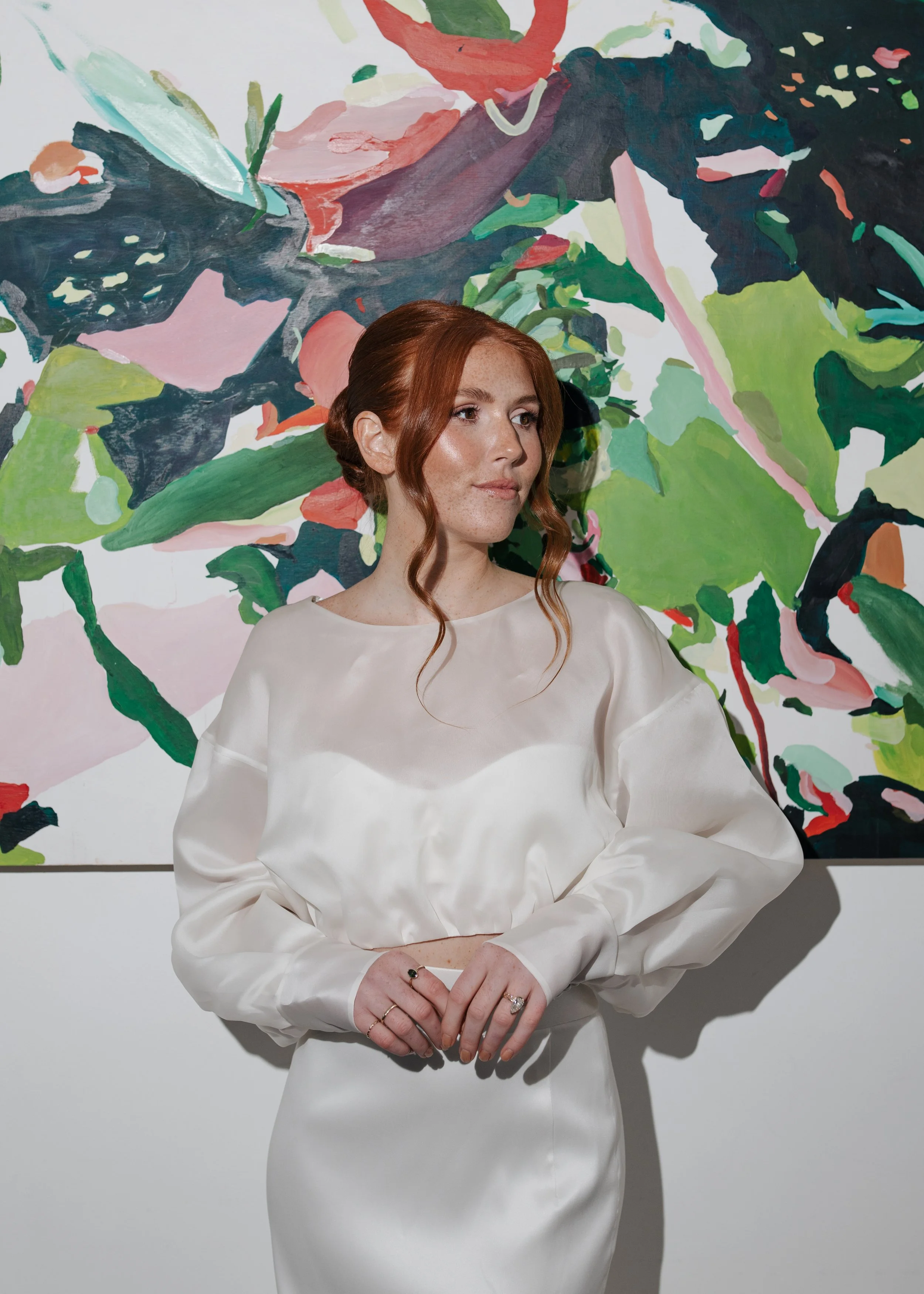 Photo: @malloriemcbridephoto 
Floral: @thecottagerose 
Planning/Design: @truelovecoordinatinganddesign 
Content: @socially.weddings 
Tabletop: @goodstuffchina 
Invites: @brandedxbee 
Makeup: @jackapbeauty 
Hair: @earthtoneskc 
Dresses: @thelawbridal 