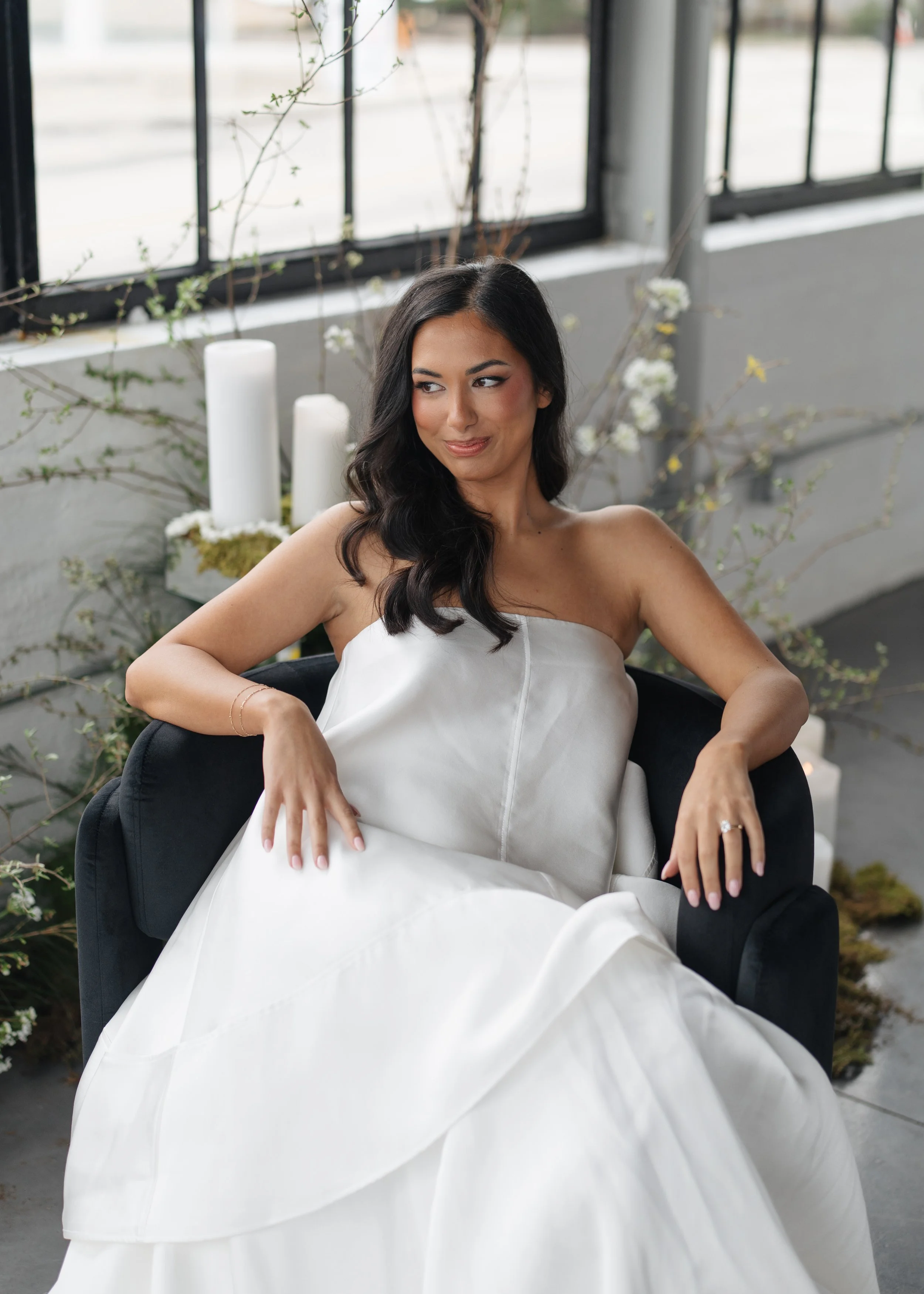 Photo: @malloriemcbridephoto 
Floral: @thecottagerose 
Planning/Design: @truelovecoordinatinganddesign 
Content: @socially.weddings 
Tabletop: @goodstuffchina 
Invites: @brandedxbee 
Makeup: @jackapbeauty 
Hair: @earthtoneskc 
Dresses: @thelawbridal 