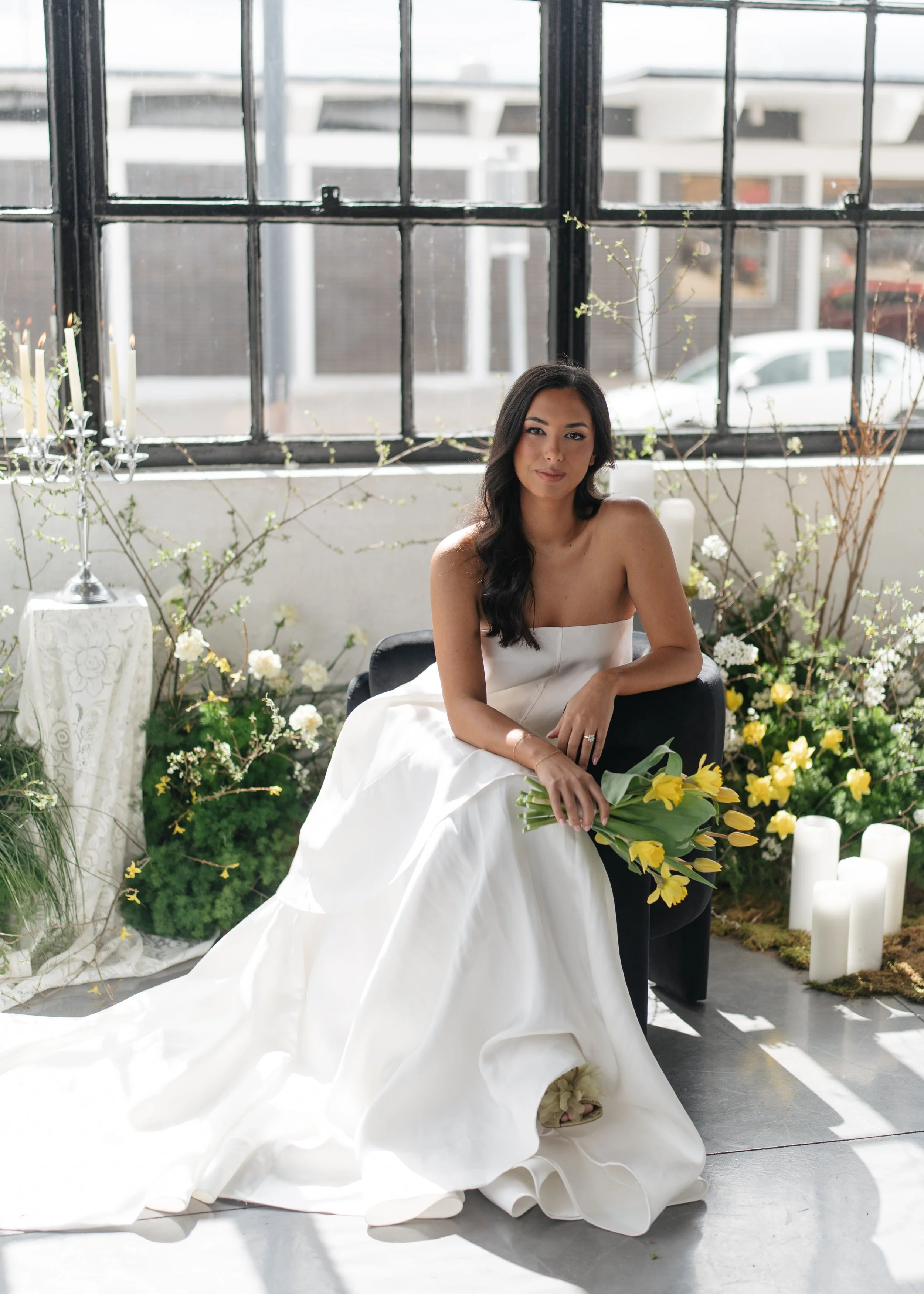 Photo: @malloriemcbridephoto 
Floral: @thecottagerose 
Planning/Design: @truelovecoordinatinganddesign 
Content: @socially.weddings 
Tabletop: @goodstuffchina 
Invites: @brandedxbee 
Makeup: @jackapbeauty 
Hair: @earthtoneskc 
Dresses: @thelawbridal 