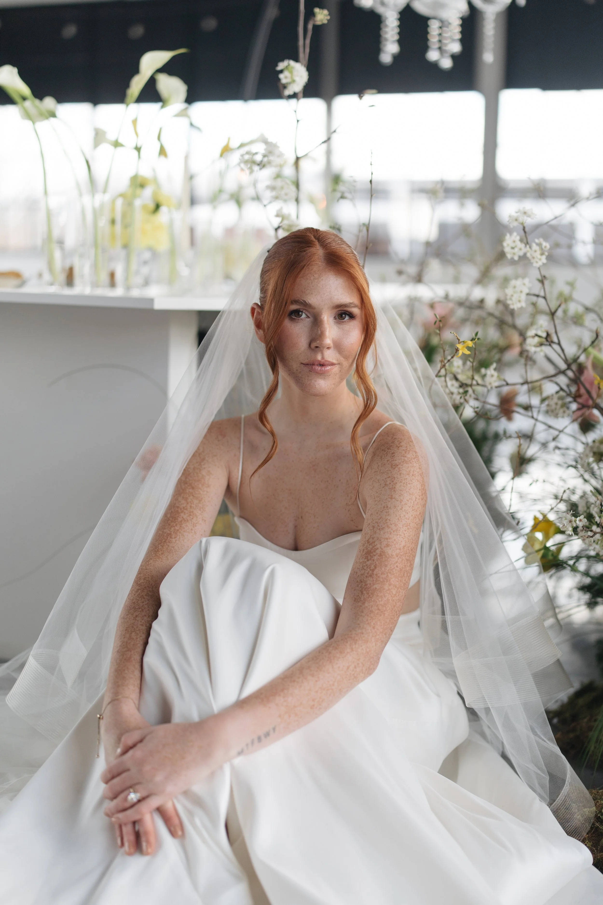 Photo: @malloriemcbridephoto 
Floral: @thecottagerose 
Planning/Design: @truelovecoordinatinganddesign 
Content: @socially.weddings 
Tabletop: @goodstuffchina 
Invites: @brandedxbee 
Makeup: @jackapbeauty 
Hair: @earthtoneskc 
Dresses: @thelawbridal 