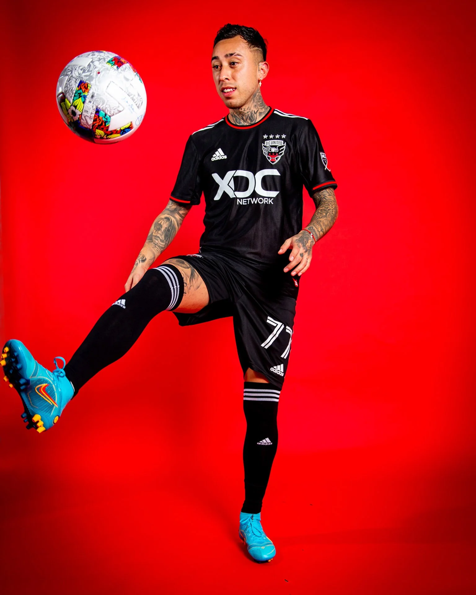 Resized Portrait-07.jpg