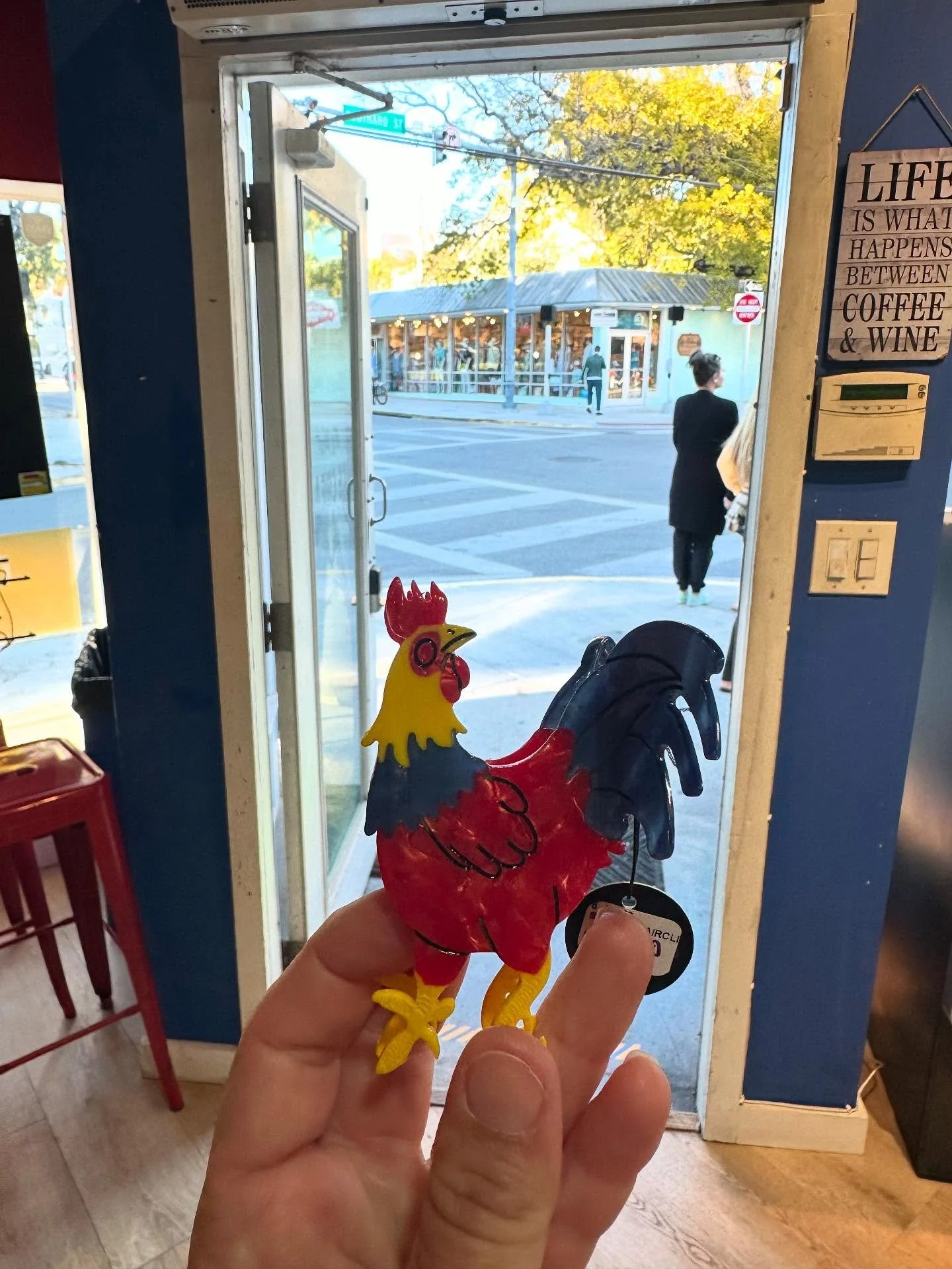 Coffee &amp; hair clips in Key West 🐓 
This Rooster clip can be found at some of our southernmost retailers and @cuban_coffee_queen_ ☕️ 
&bull;Link in bio to shop online&bull;
&bull;
&bull;
&bull;
#keywest #floridakeys #hairclips #womanowned #coffee