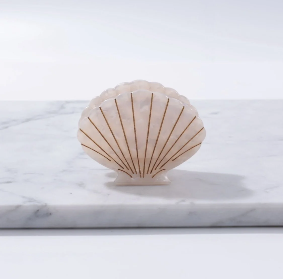 Large Scallop Shell Pearl.jpg