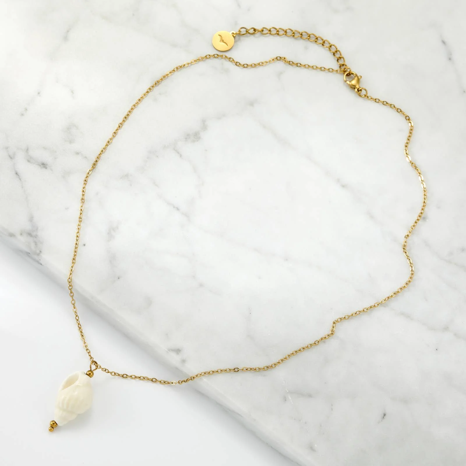 ceramic-conch-shell-necklace-5.jpg