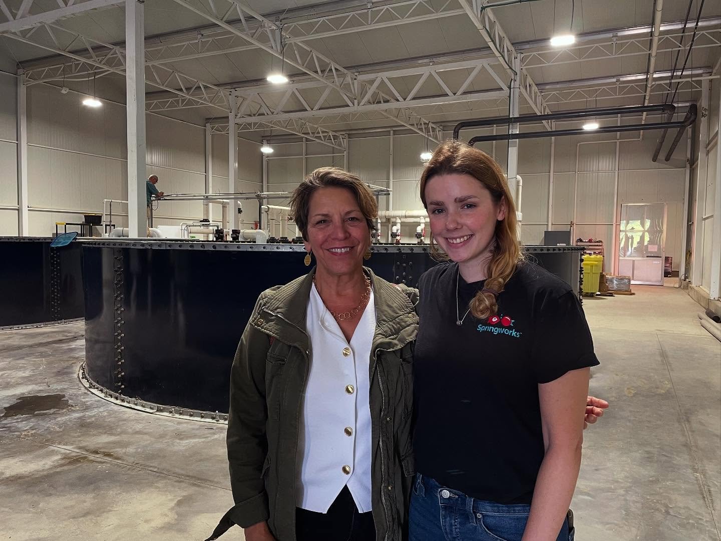 MCE on the road 🚗 

Emily Donaldson showed off the new @springworksfarm 115,000 sq ft hydroponic facility expansion to MCE Mentor Mike Cote and Janine Cary, where they grow diverse lettuces and tilapia for the restaurant and grocery sectors 🥬 🎣 

