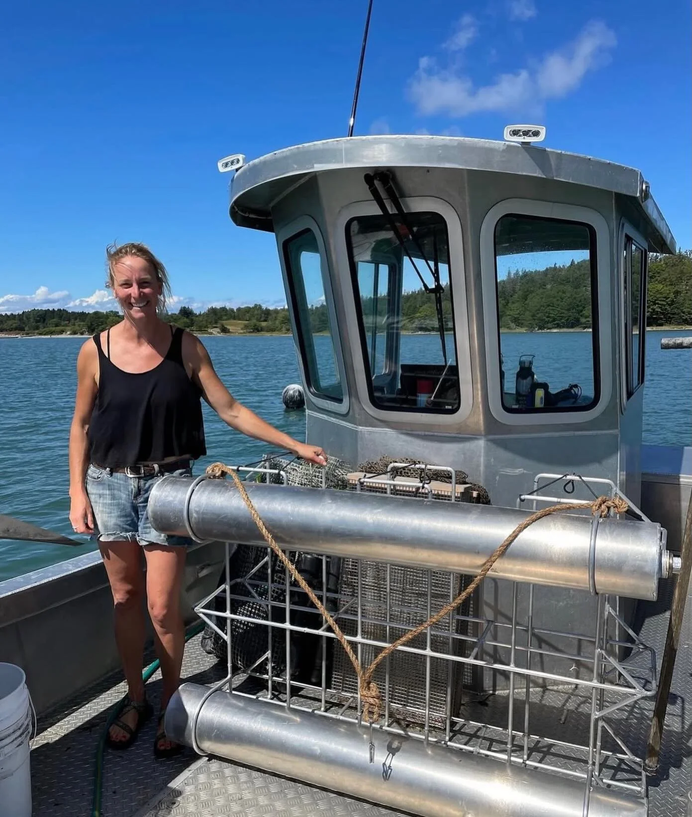 Join us in welcoming @deerisleoysterco - a sea farm rooted in science and sustainability - into the Cultivator Program!

Behind the farm is a founder, Abby Barrows, whose life and work are shaped by the ocean, from global microplastics research and c