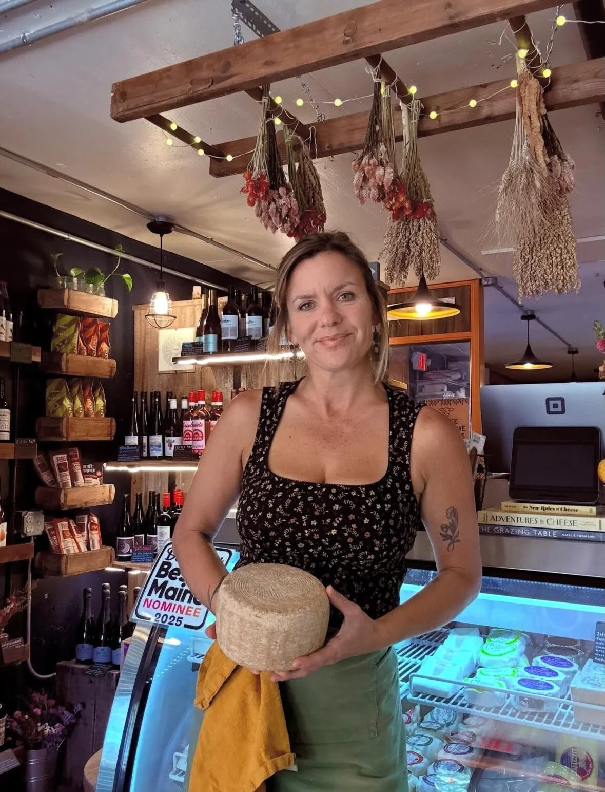 We are beyond excited to welcome @crookedfacecreamery to Cultivator, MCE&rsquo;s Food Accelerator program powered by our friends at @focus.maine 👏

Founder Amy Rowbottom grew up on a dairy farm in Skowhegan, tried the &ldquo;move far away&rdquo; pla