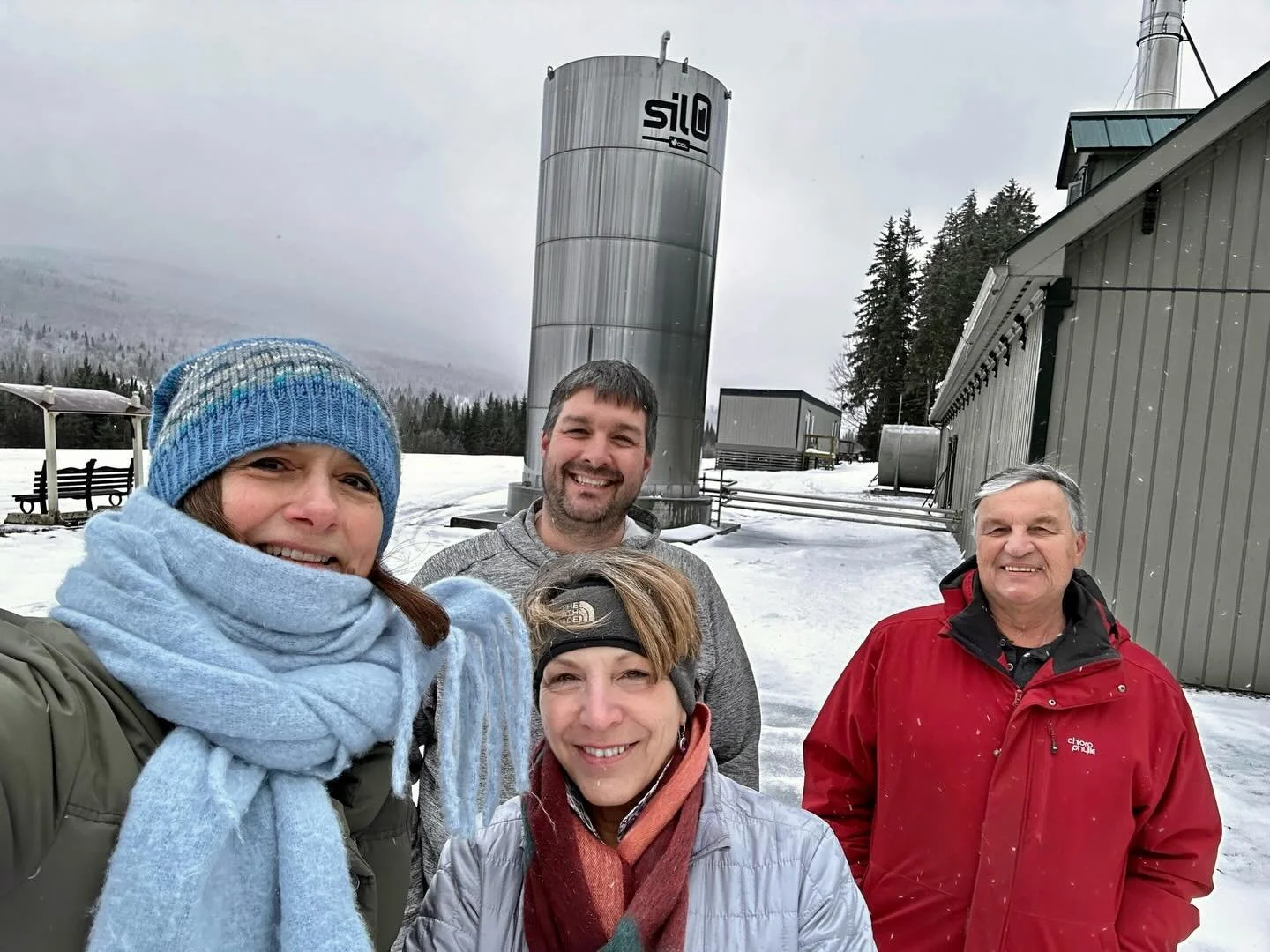 Maple syrup season is underway at Arnold Farms Sugarhouse! 

With 80,000 taps and a 1,500 acre Sugarbush, the team is hard at work, producing their premium dark amber maple syrup. 

MCE&rsquo;s Janine Cary and Mentor Lisa Scali were  lucky enough to 