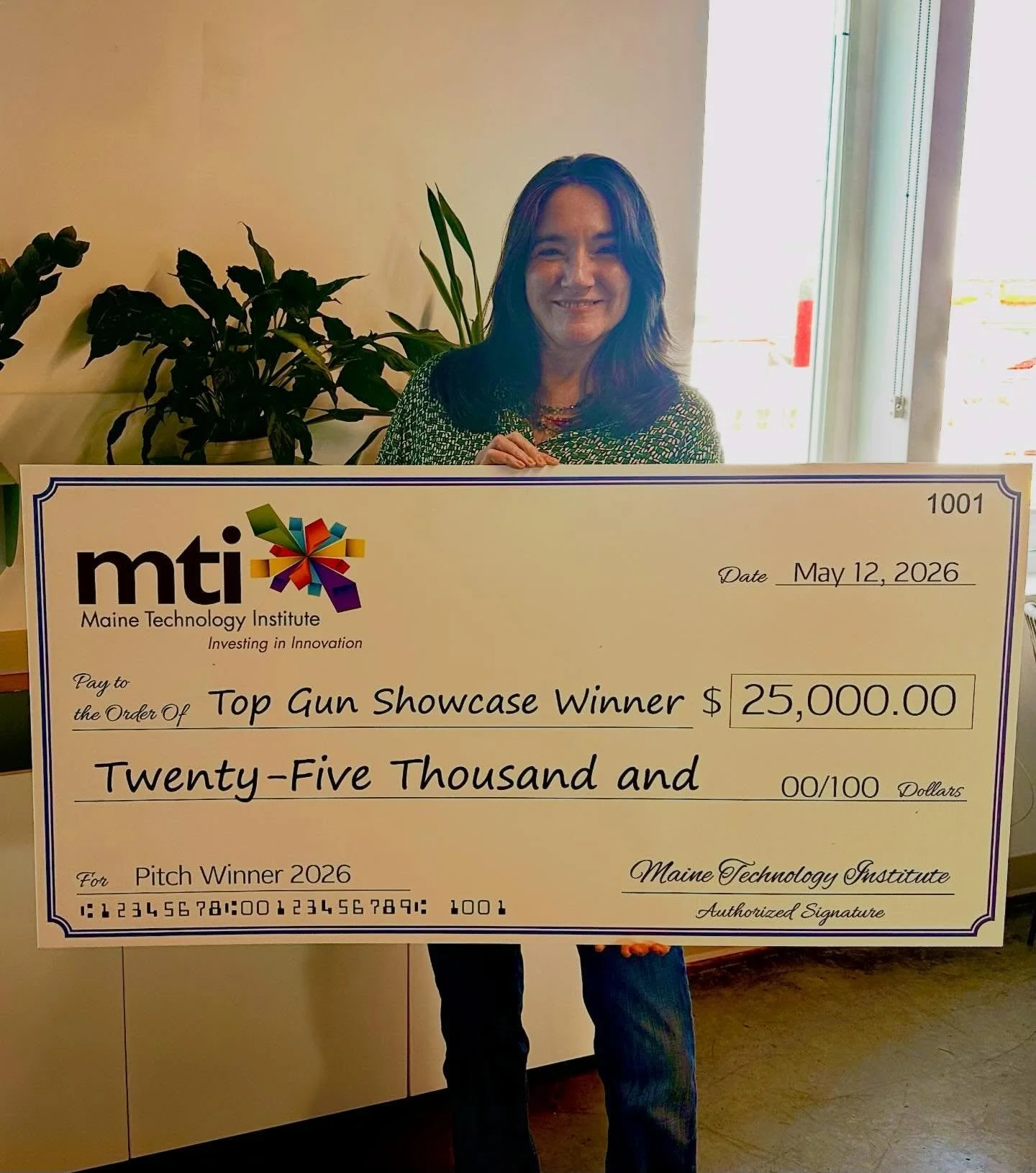 The big check has arrived!💰🎉

Which 2026 Top Gun entrepreneur will take home the @mainetechnologyinstitute sponsored prize money at the Maine Entrepreneurs Summit Top Gun Showcase? We hope you&rsquo;ll join us on May 12 to find out! 

Ticket 🔗 in 