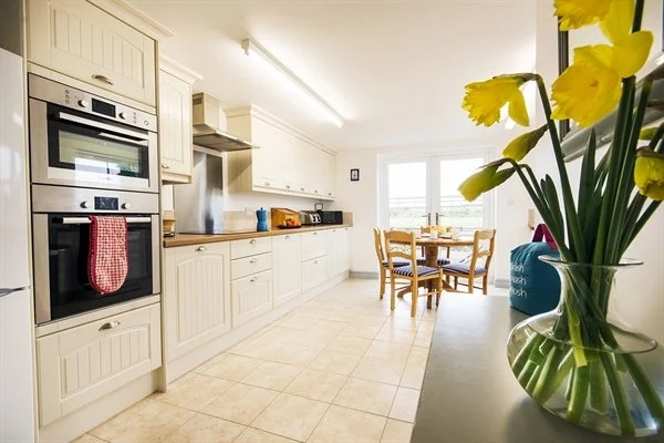 Shell Seekers Cottage.jpg