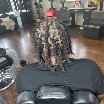 552f7c754fac41fb85acda581e11ee-braidsbyanisadashe-inspiration-ef2e3c041baa44618ce43aab659900-booksy.jpeg