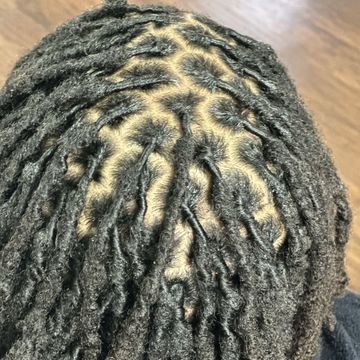 61355f0b07d54d179e8a78bb2800ed-braidsbyanisadashe-inspiration-6a4e51857cf44089a4d537eb08e775-booksy.jpeg
