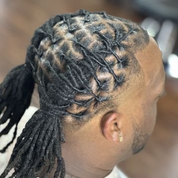 f427b348957f4f38bd1fb9e511967a-braidsbyanisadashe-inspiration-747618ed72594526a16a1536e7e2a3-booksy.jpeg
