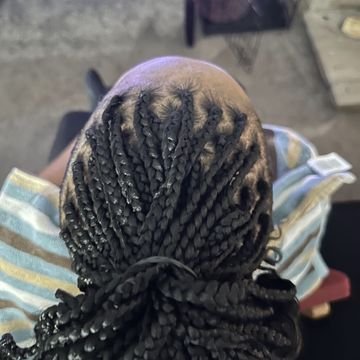c36a4aeda21b473899338e30959503-braidsbyanisadashe-inspiration-9bd901804f784bfd9a496c79fb263b-booksy.jpeg