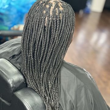 0bb2c1a17c704e9780434fd85b56c3-braidsbyanisadashe-inspiration-b82f65035ae748d09b12ef4618ff0f-booksy.jpeg