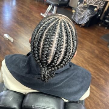 1ae14593523f4de6867b0f24a52f5f-braidsbyanisadashe-inspiration-c34af818996342a98a7fca3eb62e3d-booksy.jpeg