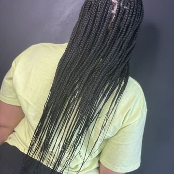 f38691a1cb8443b5b6b73e1a6ef432-braidsbyanisadashe-inspiration-655ae022661244fb806f5bf27e69ba-booksy.jpeg