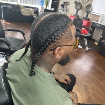 be222f950fcc422f90d0bc743a2448-braidsbyanisadashe-inspiration-826ab846516743b98eb364da83ab99-booksy.jpeg