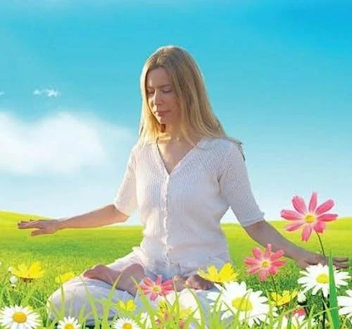 Take a moment to relax and recharge with us on June 13 for a free Falun Dafa meditation exercise demonstration.

Volunteers from the Falun Dafa Association of the DC metro area will share simple meditation exercises designed to help reduce stress, im