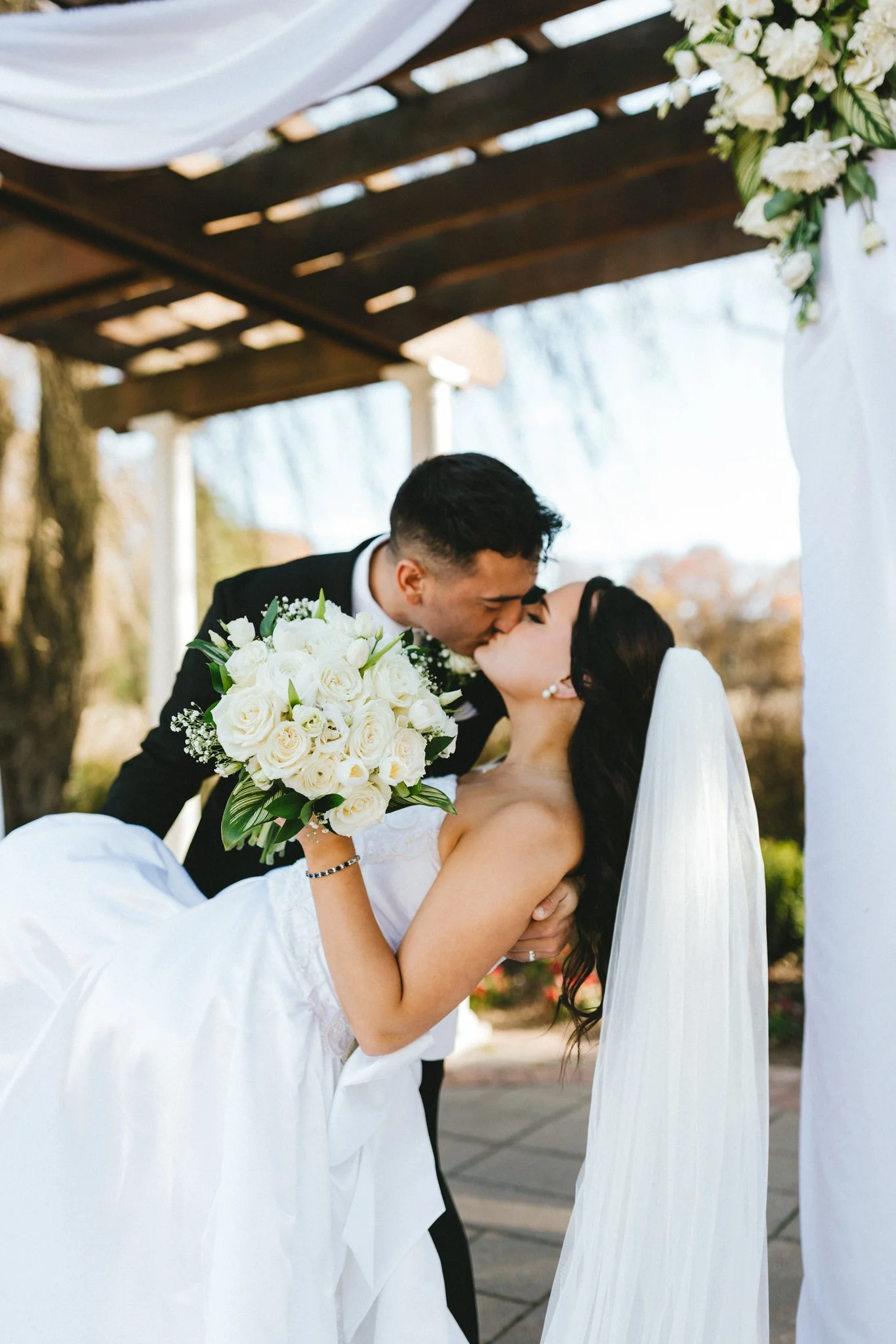 Maryland Wedding photographer, love story by aira photography