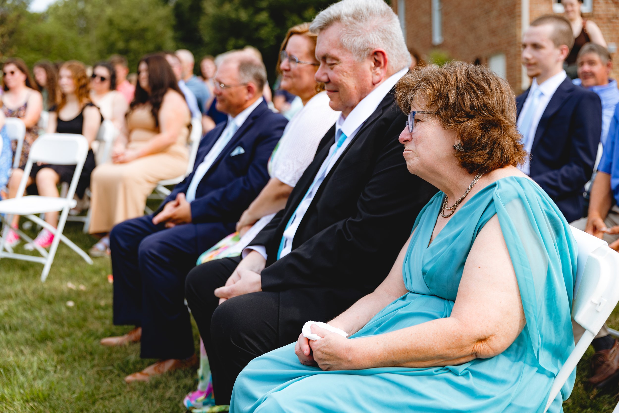 mom crying on wedding