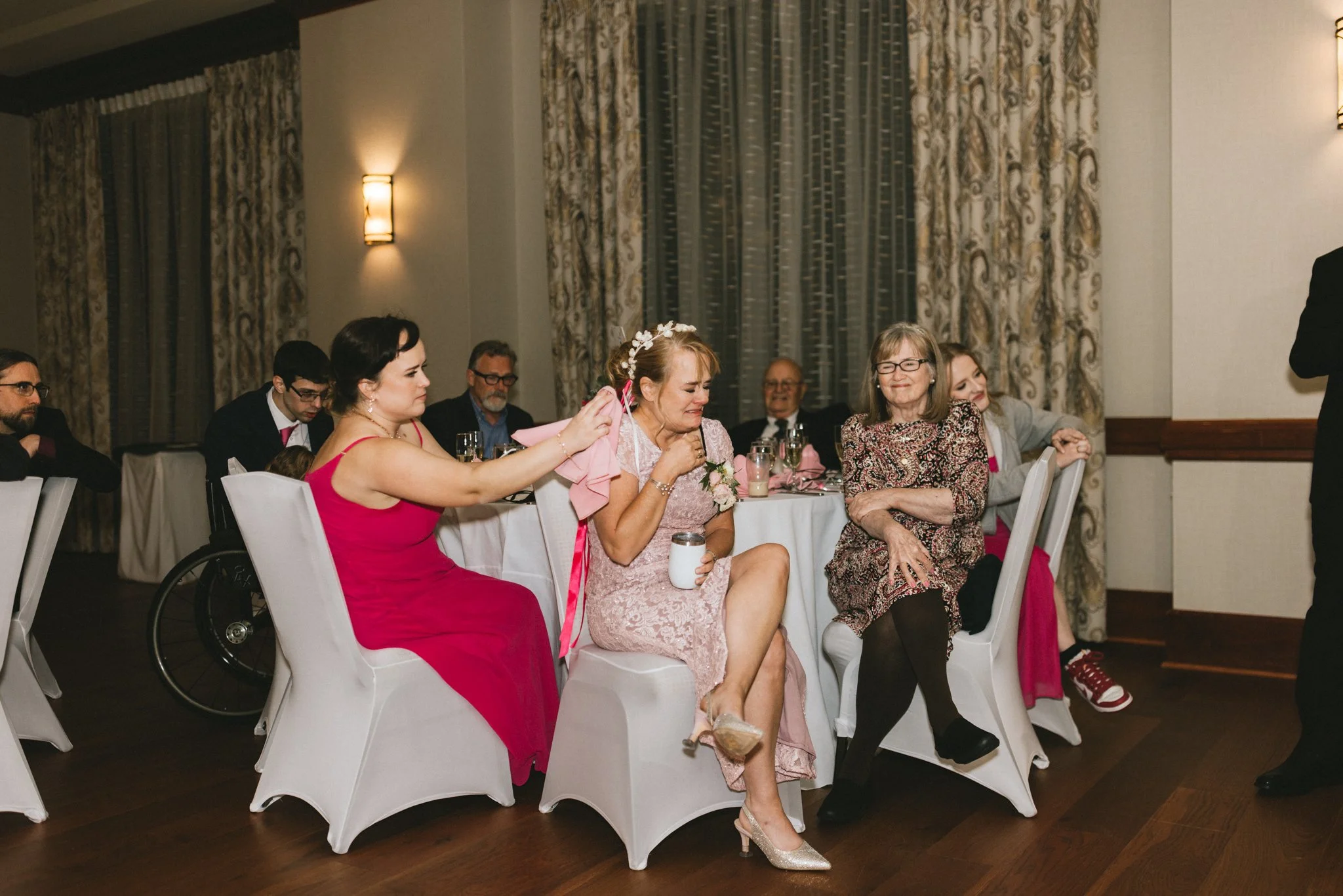 Maryland Wedding photographer, love story by aira photography