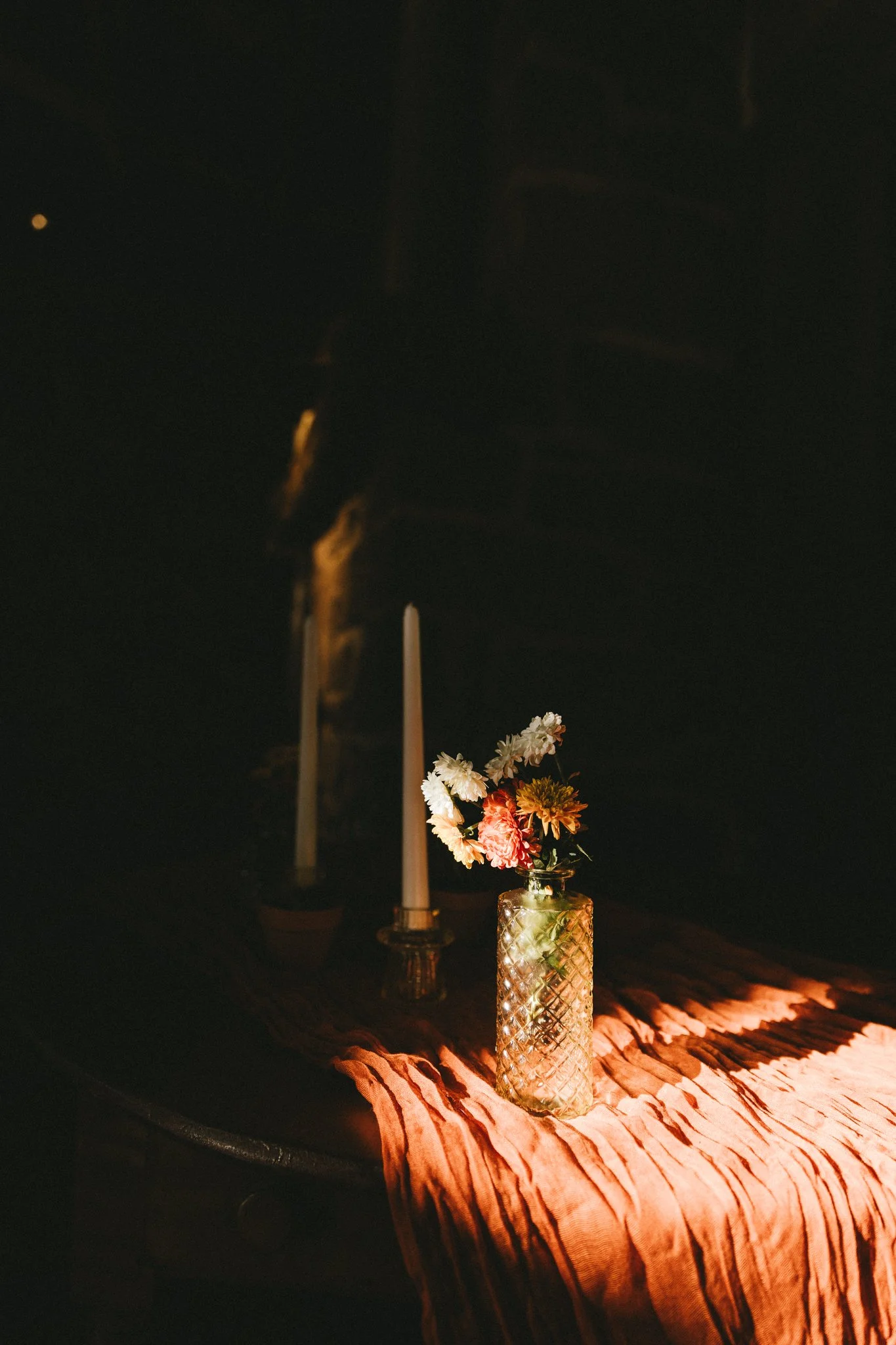 Maryland wedding photographer, love story by Aira photography. 